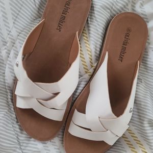 New in box Women's Sandals